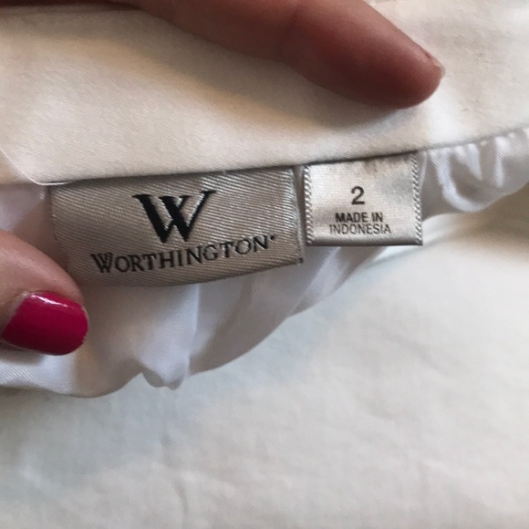 White skirt - Picture 3 of 6